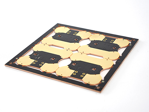 Vasest südamikuga PCB